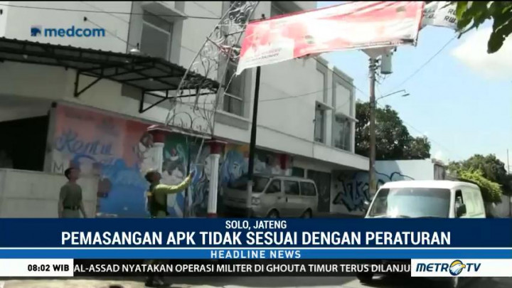 Panwaslu Copot Alat Peraga Kampanye Tak Sesuai Aturan di Surakarta