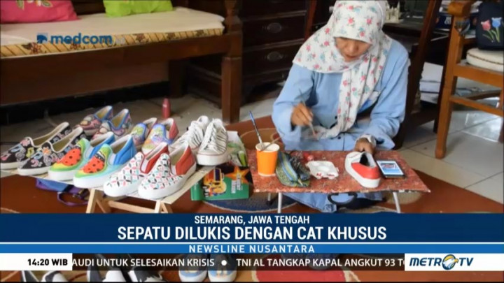 Raup Untung dari Bisnis Sepatu Lukis