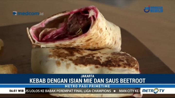 Kelezatan Mie Instan dalam Sepotong Kebab