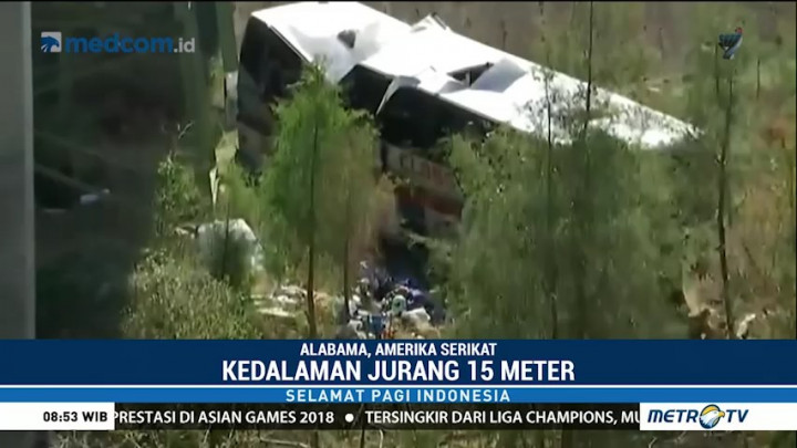 Bus Masuk Jurang di AS, Satu Tewas dan Belasan Luka-luka