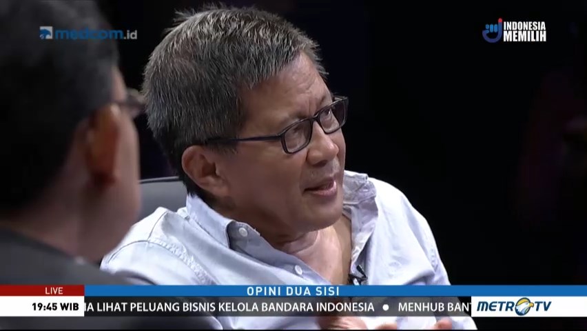 Rocky Gerung: Pemerintah Panik Hadapi Hoax