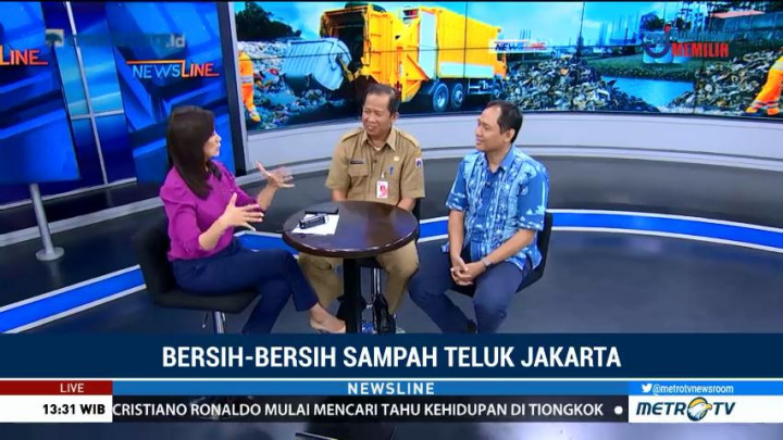 Bersih-bersih Sampah Teluk Jakarta (2)