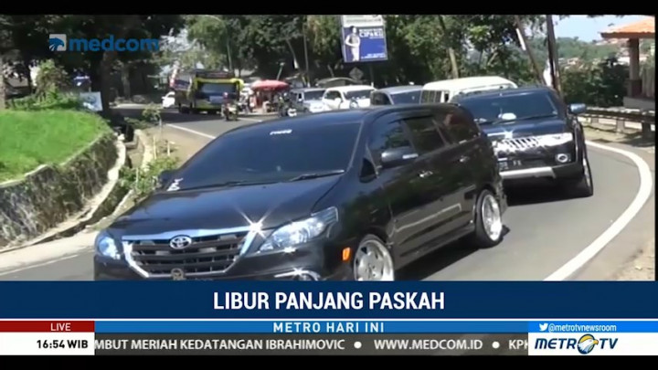 Arus Lalin Menuju Lembang Macet Lebih dari 3 Km