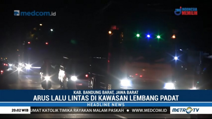 Antrean Kendaraan Mengular di Lembang