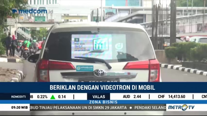Beriklan dengan Videotron di Mobil