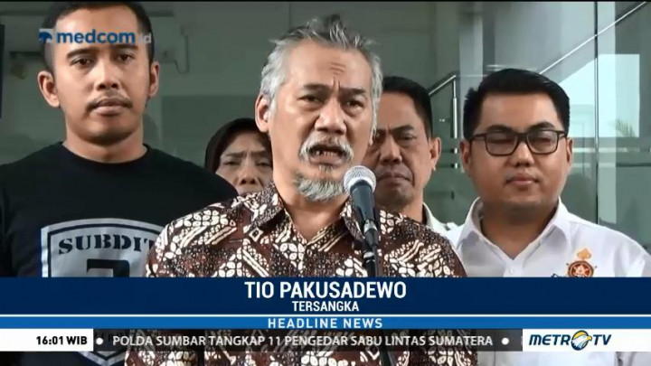 Polda Metro Serahkan Tio Pakusadewo ke Kejaksaan