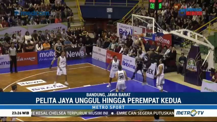 Pelita Jaya Kalahkan Stapac Jakarta