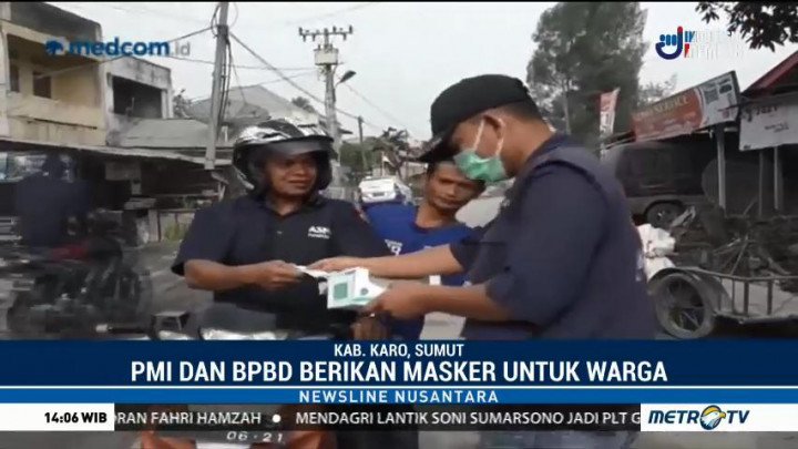 Pascaerupsi Sinabung, PMI dan BPBD Karo Bagikan Masker Gratis