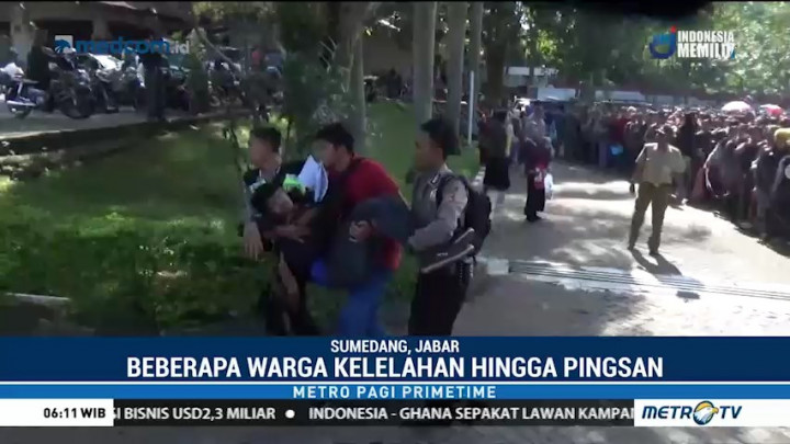 Sejumlah Warga Pingsan Saat Antre Pembuatan KTP-el di Jatinangor