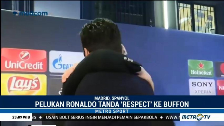 Pelukan Hangat Ronaldo untuk Buffon