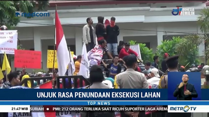 Ratusan Pedagang Tuntut Eksekusi Lahan Pasar Kemiri Muka Ditunda