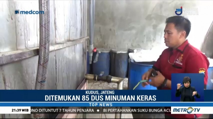 Polisi Gerebek Pabrik Miras di Kudus