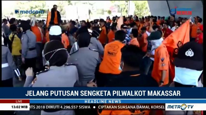 Massa Pendukung DIAmi Penuhi <i>Flyover</i> Jelang Putusan Sengketa Pilkada