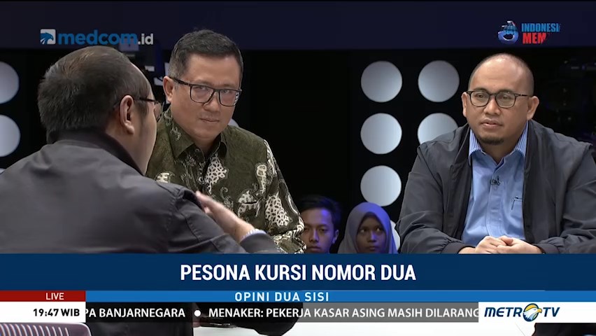 Pesona Kursi Nomor Dua (2)