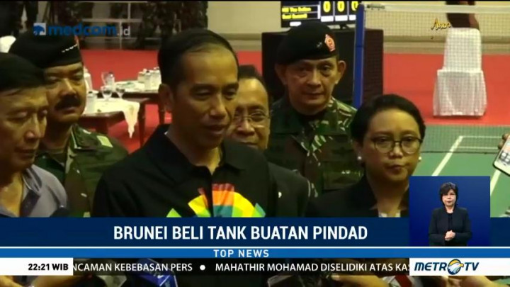 Jokowi Pastikan Brunei Beli Panser Anoa dan Senjata Buatan Pindad