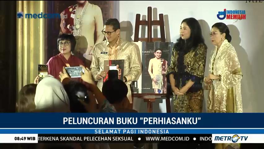 Mien Uno Luncurkan Buku Perhiasanku