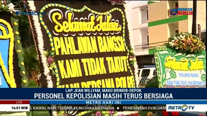 Karangan Buka Mulai Berdatangan ke Mako Brimob