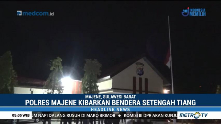 Polres Majene Kibarkan Bendera Setengah Tiang