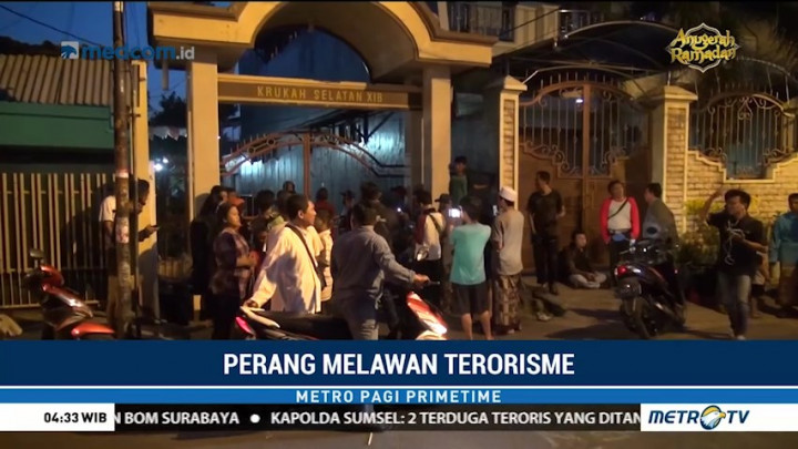 Rumah Pelaku Bom Bunuh Diri di Mapolrestabes Surabaya Digeledah