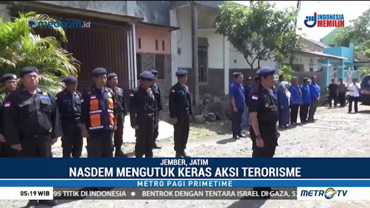 DPD NasDem Jember Kibarkan Bendera Setengah Tiang