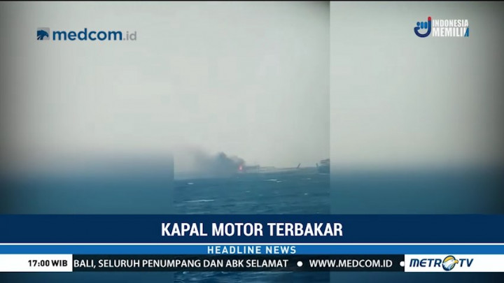 Kapal Penumpang Terbakar di Selat Bali