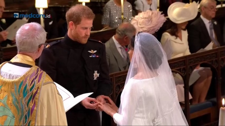 Sah! Pangeran Harry dan Meghan Markle Jadi Suami Istri