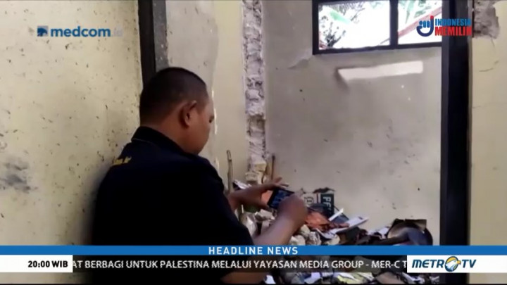 Polisi Olah TKP Ledakan Bom Ikan di Mapolsek Giligenting