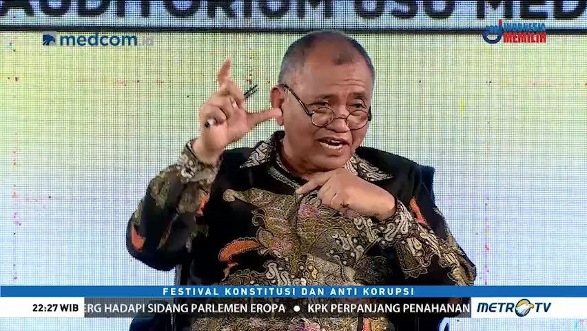 Mengawal Demokrasi Konstitusi, Melawan Korupsi (2)