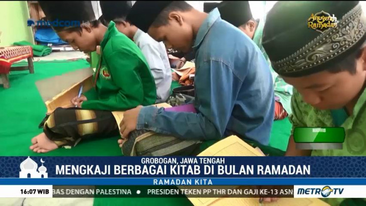 Santri di Grobogan Punya Tradisi Ngaji Kilatan Kitab Kuning