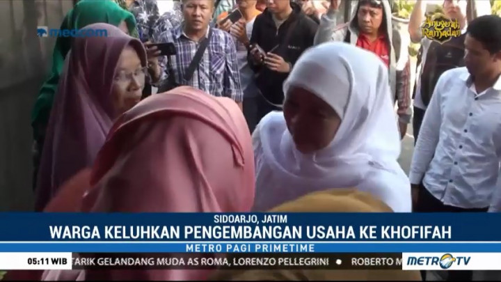 Khofifah Kunjungi Perajin Sambal, Puti ke Perusahaan Kerupuk Udang