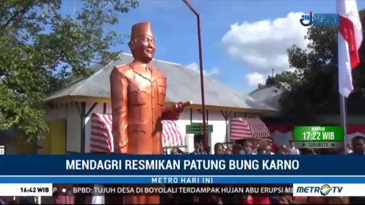 Mendagri Resmikan Patung Bung Karno di Ende