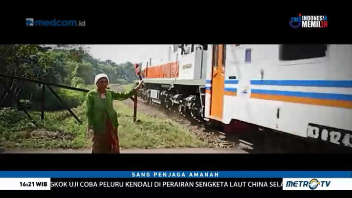 Sang Penjaga Amanah: Nenek Penjaga Perlintasan Kereta Api