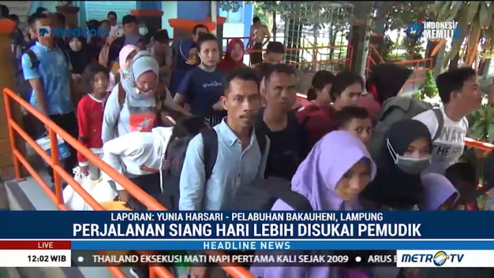Pemudik Mulai Padati Pelabuhan Bakauheni