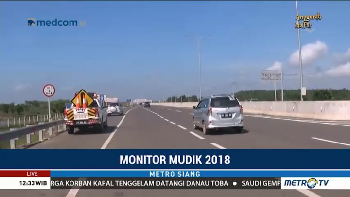 Arus Lalin di Tol Palembang-Indralaya Lengang