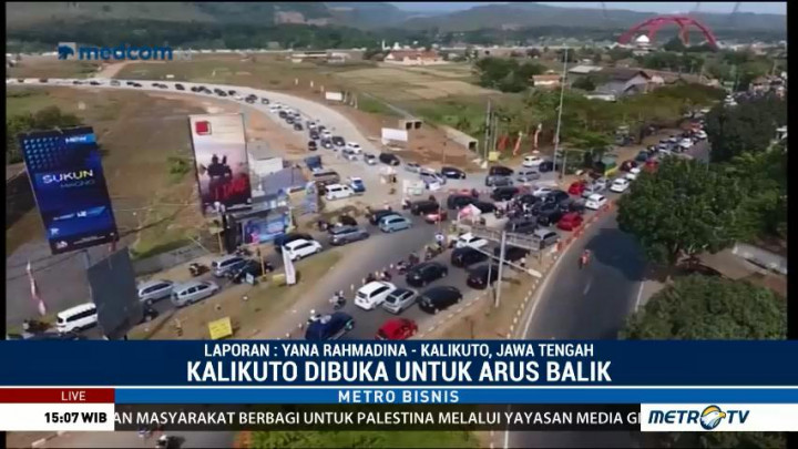 Antrean Kendaraan Menuju Jembatan Kalikuto Capai 2 Km