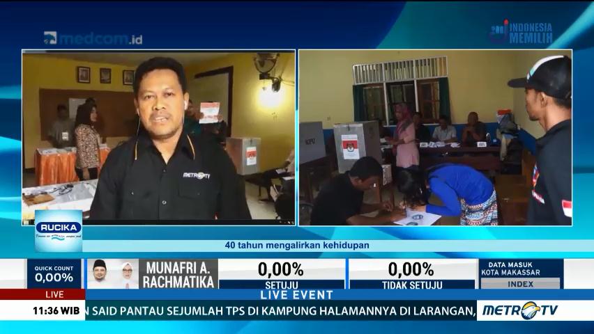 Meski Hujan, Warga Tetap Semangat Datang ke TPS