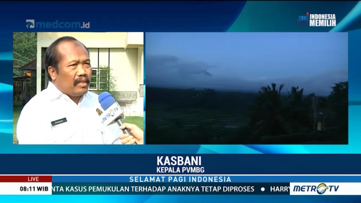 Gunung Agung Tiga Kali Erupsi Pagi Ini