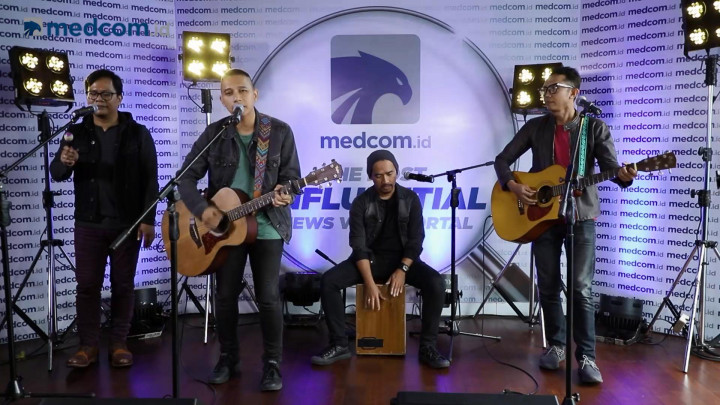 Mampir ke Medcom: The Rain - Terlatih Patah Hati