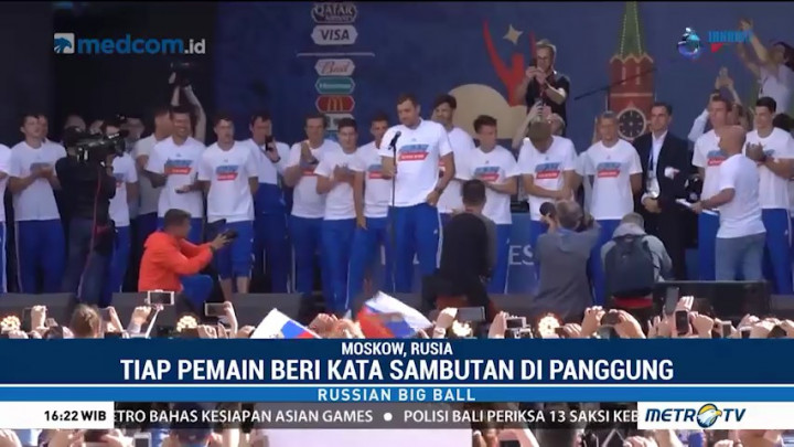 Timnas Rusia Sapa Penggemar di FIFA Fan Fest Moscow