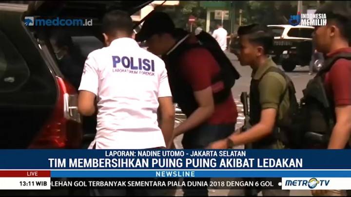 Puslabfor Bawa Barang Bukti Ledakan di Grand Wijaya