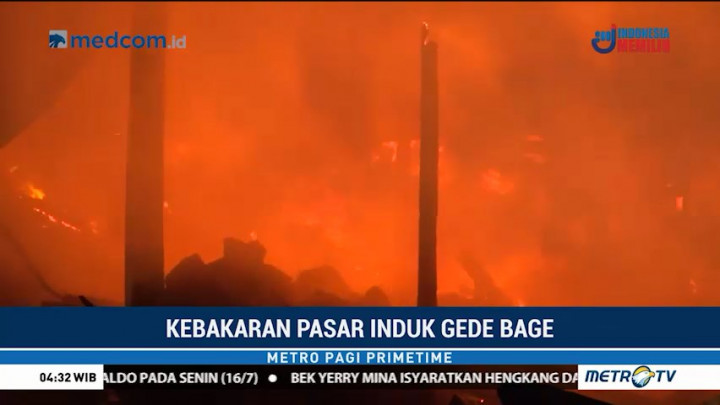 Kebakaran Besar Landa Pasar Induk Gedebage