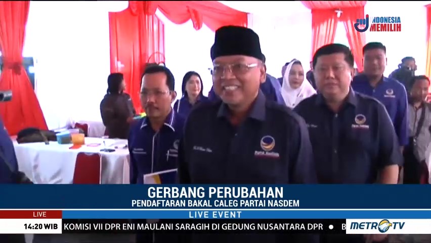 Partai NasDem Daftarkan Bacaleg ke KPU Jawa Timur