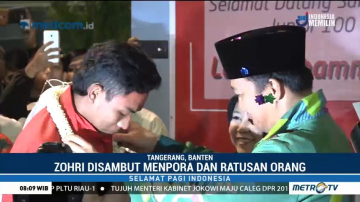 Tiba di Tanah Air, Zohri Disambut Menpora dan Ratusan Orang