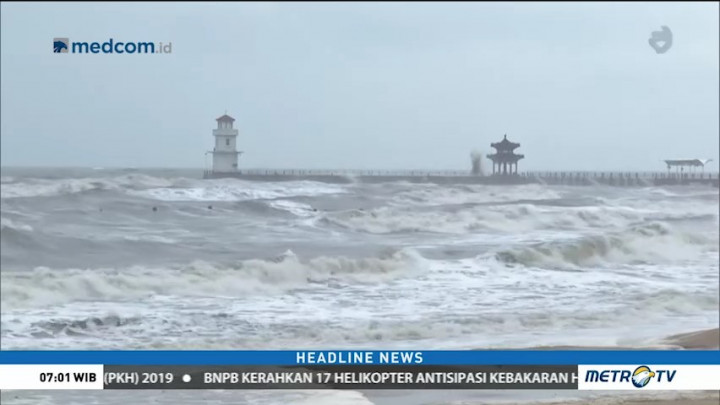 Topan Ampil Landa Sejumlah Wilayah di Tiongkok