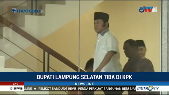 Bupati Lampung Selatan Tiba di KPK