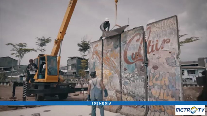 Makna di Balik Patung Menembus Batas Karya Teguh Ostenrik