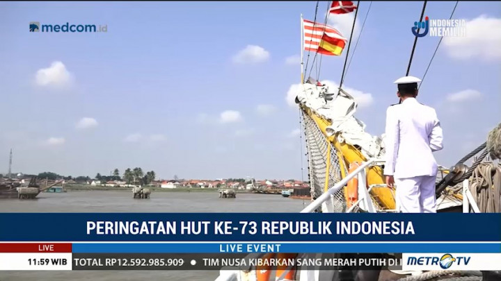 Peringatan HUT ke-73 RI, KRI Dewaruci Berkeliling Sungai Musi
