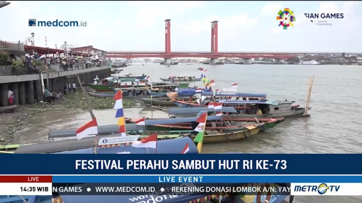 Keseruan Festival Perahu di Palembang