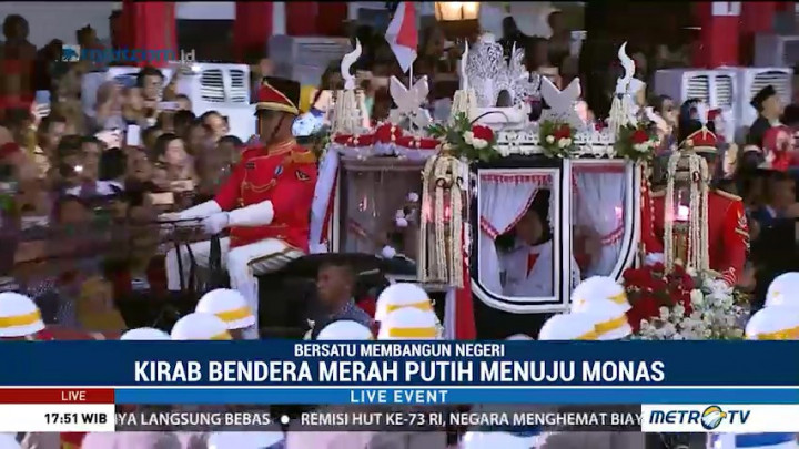 Kirab Bendera Pusaka Menuju Monas