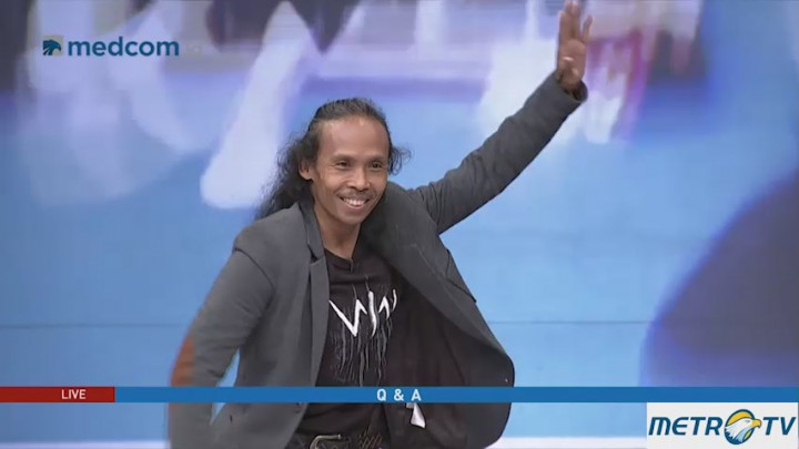 Yayan Peragakan Jurus Silat di Film Wiro Sableng